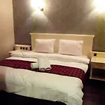 מלון Golden Gate Topkapi 3*