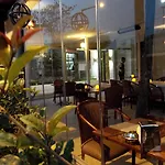 Golden Gate Topkapi מלון 3*