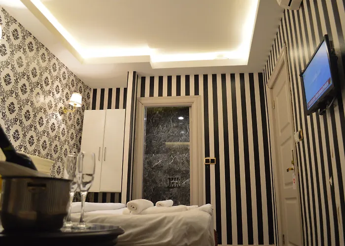 Golden Gate Topkapi Hotel 3*