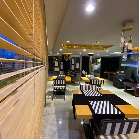 酒店 Golden Gate Topkapi 3*