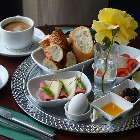 Golden Gate Topkapi 酒店