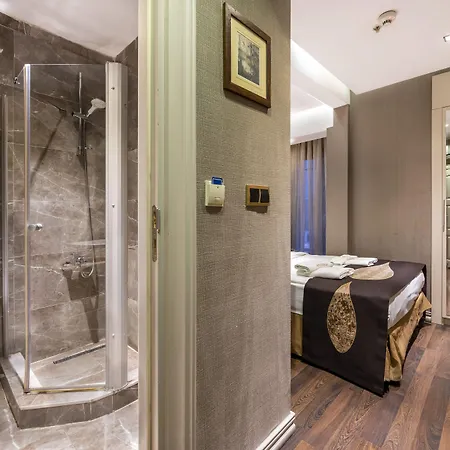 Golden Gate Topkapi Hotel